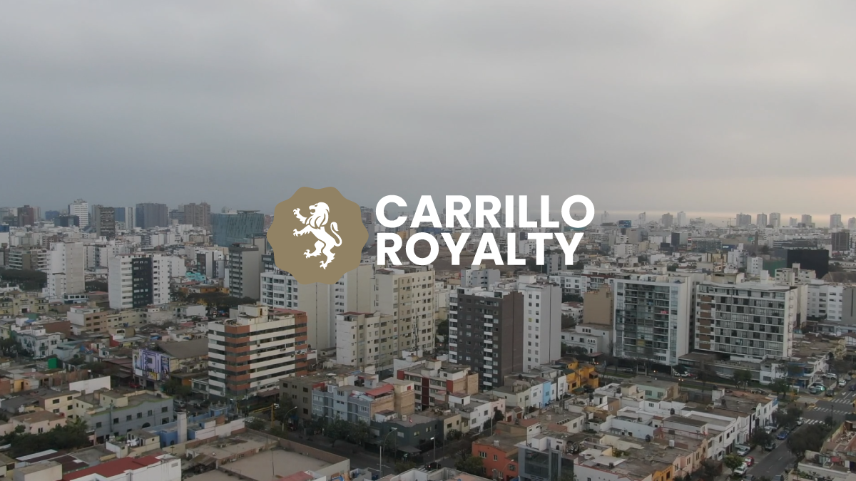 Imagen aérea de Lima con el logo de Carrillo Royalty superpuesto